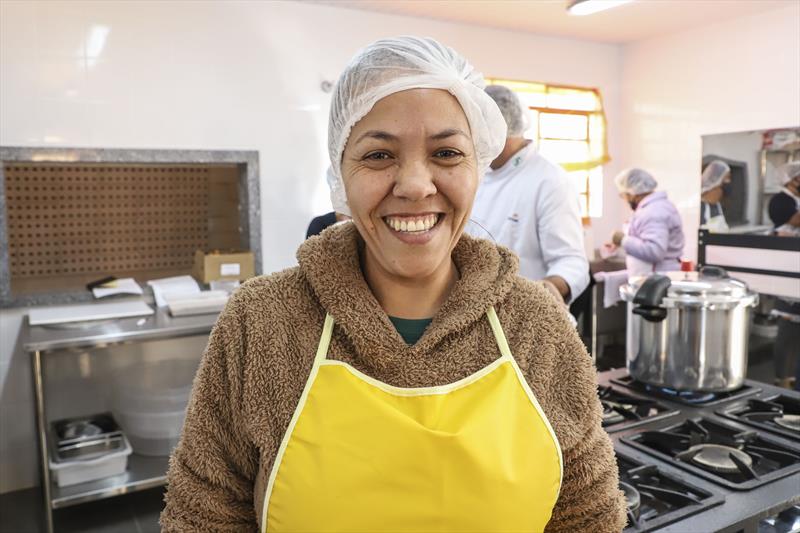 Alunos das Escolas de Segurança Alimentar buscam mais oportunidades. Na imagem, Maria Teresinha Rodrigues Schonardino. Curitiba, 16/05/2022. Foto: Hully Paiva/SMCS