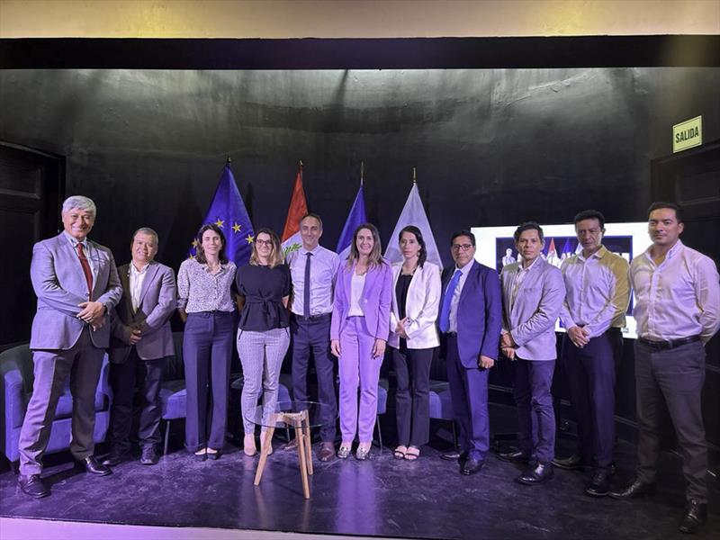 Autoridades dos paises envolvidos no seminário realizado em Lima, Peru. Lima, 13/03/2023. Divulgação.