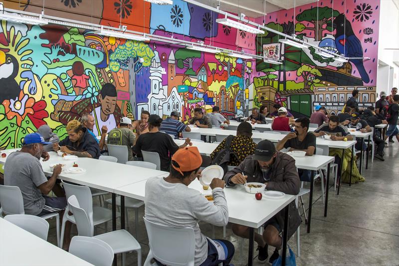 Outra atração da programação semanal será na terça-feira (21/3). Curitiba atinge a marca de 1 milhão de refeições servidas no programa Mesa Solidária..
Foto: Levy Ferreira/SMCS