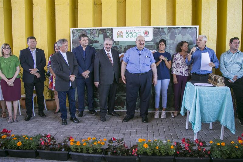 Prefeito Rafael Greca celebra a marca de 1 milhão de refeições gratuitas servidas pelo programa Mesa Solidária, em evento na Escola de Segurança Alimentar Patrícia Casillo. Curitiba, 21/03/2023. Foto: Pedro Ribas/SMCS