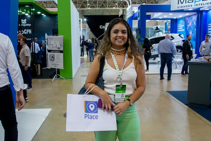 Público participantes do evento no Pavilhão Smart City Expo Curitiba 2023. Na imagem, Amanda Bueno, Intituto Green Revolution.
Curitiba, 22/03/2023.
Foto: Levy Ferreira/SMCS  
