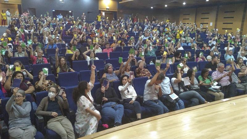 Mais de 800 pessoas participaram da 15ª Conferência Municipal de Saúde de Curitiba, que teve como tema “O Modelo da Saúde 4.1 para o avanço do SUS Curitiba”.
Foto: Divulgação