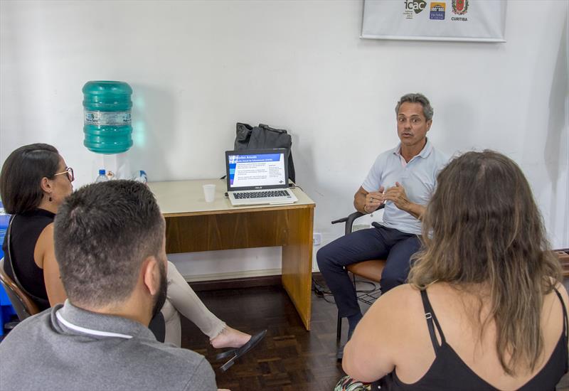 Vale do Pinhão promove capacitações para microempreendedores por toda Curitiba.
Foto: Levy Ferreira/SMCS