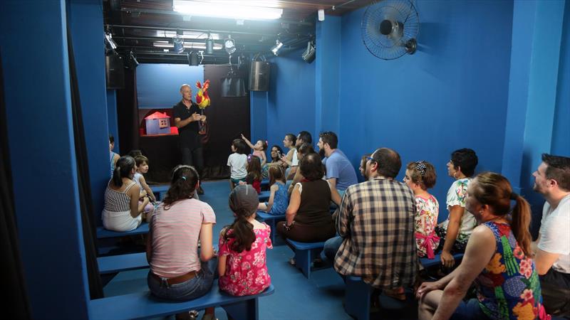No Armário Não Cabe Ninguém: peça infantil traz história sobre diferença e tolerância.
Foto: Cido Marques