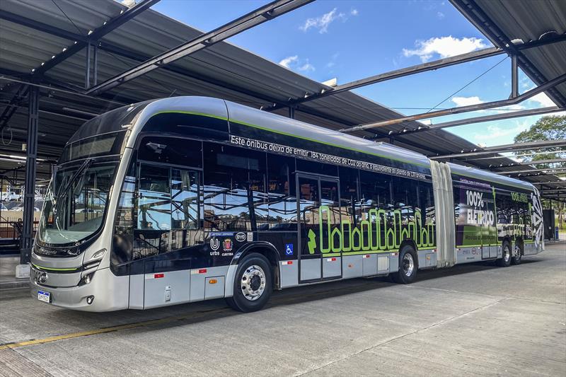 Curitiba inicia testes com um ônibus elétrico da chinesa BYD no transporte coletivo. Curitiba, 22/04/2023. Foto: Hully Paiva/SMCS
