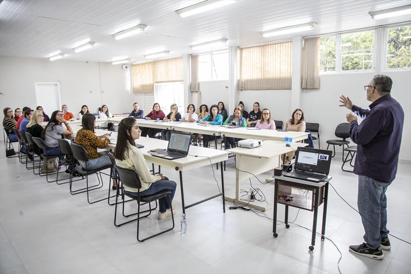 Palestra sobre inclusão do menor aprendiz com deficiência , no mercado de trabalho. Curitiba, 27/004/2023. Foto: Ricardo Marajó/SMCS