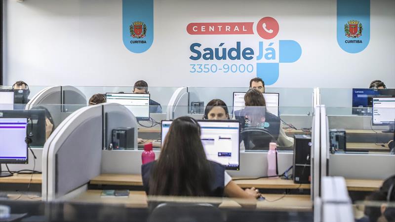 Central Saúde Já Curitiba amplia tele e videoconsultas para pessoas de 18 a 50 anos.
Foto: José Fernando Ogura/SMCS.