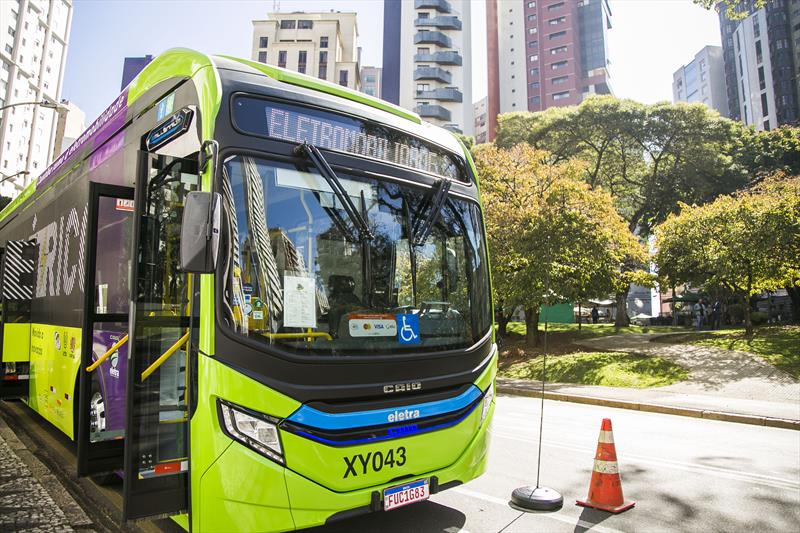 Ônibus elétrico da empresa Eletra começa os testes na cidade. Curitiba, 18/05/2023. Foto: Pedro Ribas/SMCS