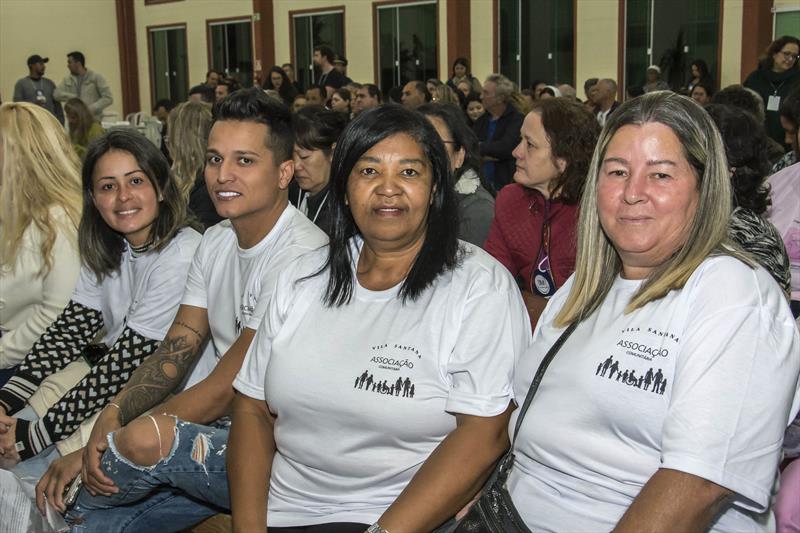 Fala Curitiba: trânsito, pavimentação e saúde são prioridades na Regional Tatuquara. - Na imagem, Maria Lucia Vieira Vieira, presidente Associação conjunto Vila Santana. Curitiba  22/05/2023
Foto: Levy Ferreira/SMCS