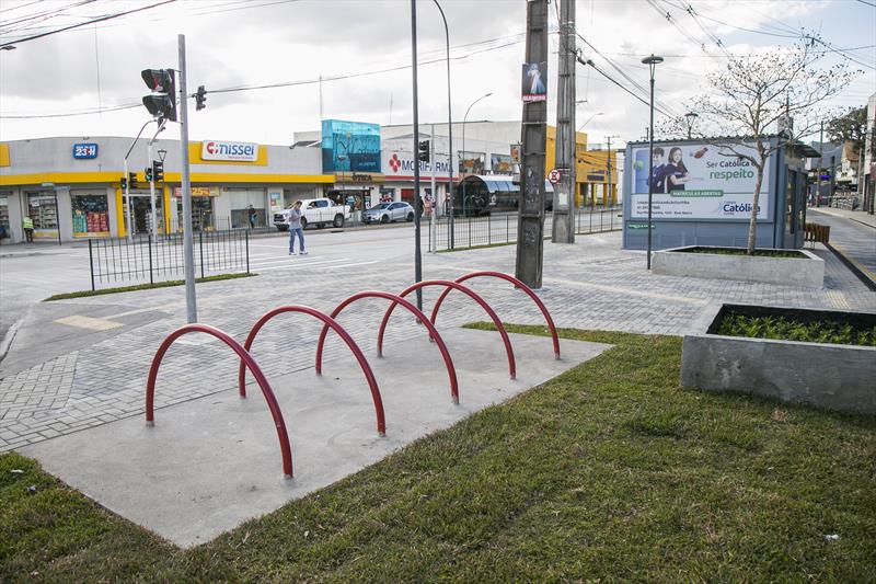 Estação-tubo Itajubá na Av. República Argentina, volta a funcionar após as obras de requalificação. Curitiba, 25/05/2023. Foto: Pedro Ribas/SMCS
