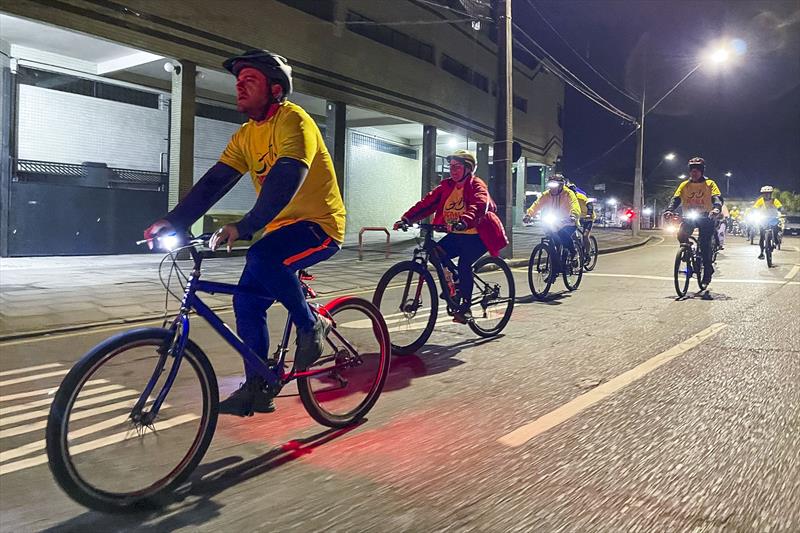 Ciclistas vão receber dicas e orientações da Escola Pública de Trânsito nos Pedalas da cidade. Foto: Renato Próspero/SMCS