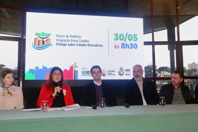 Fórum de prefeitos sobre cidades educadoras.
Curitiba, 30/05/2023.
Foto: Luiz Costa/SME
