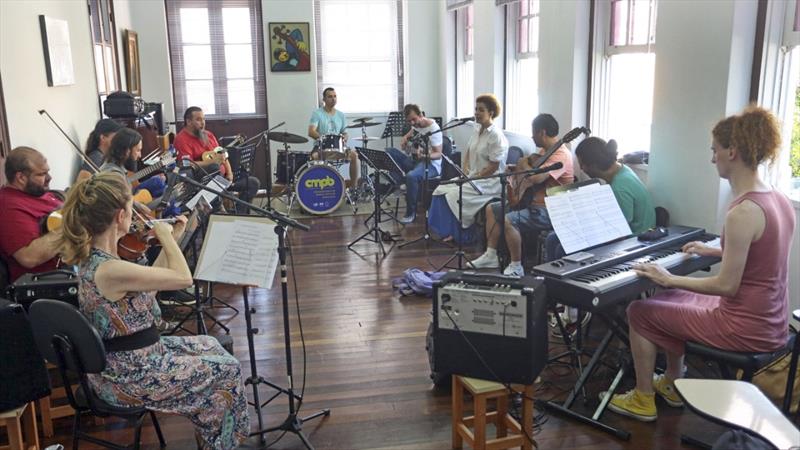 Oficina de Música de Curitiba de inverno: cursos de alta qualidade a partir de R$ 50.
Foto: Cido Marques