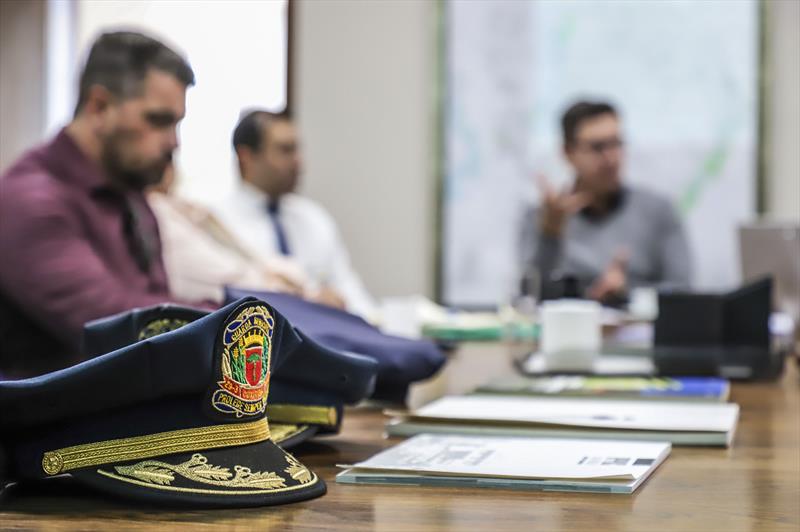 Reunião sobre o projeto de lei do plano de carreira da Guarda Municipal de Curitiba.
Curitiba, 06/06/2023.
Foto: José Fernando Ogura/SMCS.