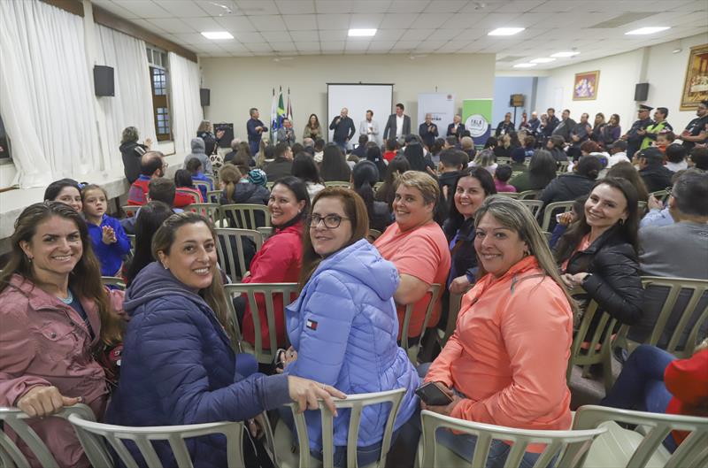 Fala Curitiba realizada no salão paroquial da Igreja Nossa Senhora Aparecida na regional Portão  - Curitiba, 07/06/2023 - Foto:  Daniel Castellano / SMCS