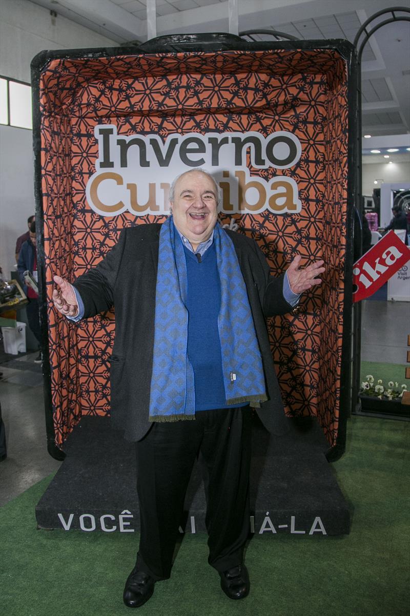 Prefeito Rafael Greca visita os estandes da 27ª edição da Expo Turismo Paraná. Curitiba, 15/06/2023. Foto: Pedro Ribas/SMCS
