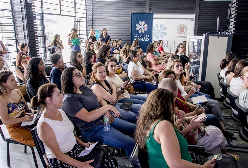 Vale do Pinhão promove formação para empreendedores nos quatro cantos de Curitiba. 
Foto: Levy Ferreira/SMCS