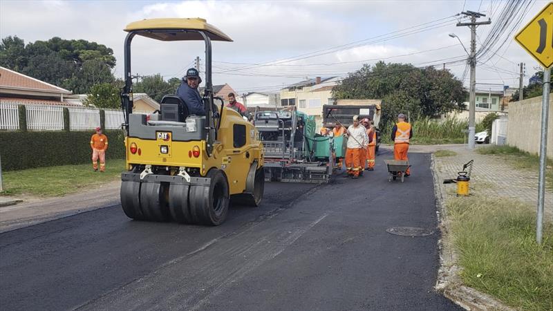 Ampliadas, equipes de Manutenção Urbana da Secretaria do Governo Municipal trabalham na recuperação do pavimento de vias em toda a cidade.
Foto: Divulgação/SGM