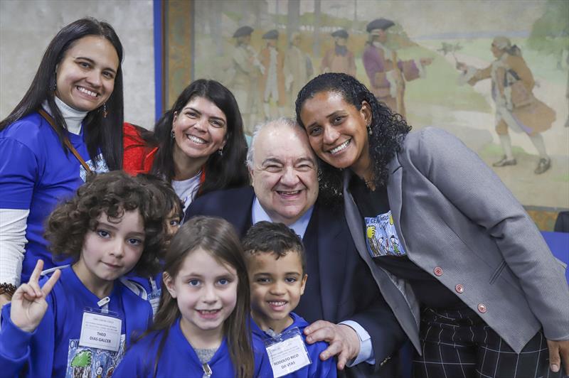 Mais de 14 mil estudantes visitaram as escolas de Educação para o