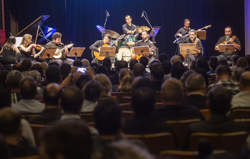 Concerto da Orquestra Á Base de Cordas de Curitiba em celebração aos 60 anos da Urbs na Capela Santa Maria. Curitiba, 24/08/2023. Foto: Ricardo Marajó/SMCS