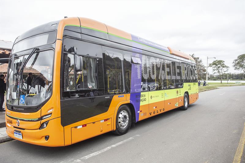 Início dos testes com o ônibus 100% elétrico da Volvo. Curitiba, 29/08/2023. Foto: Ricardo Marajó/SMCS