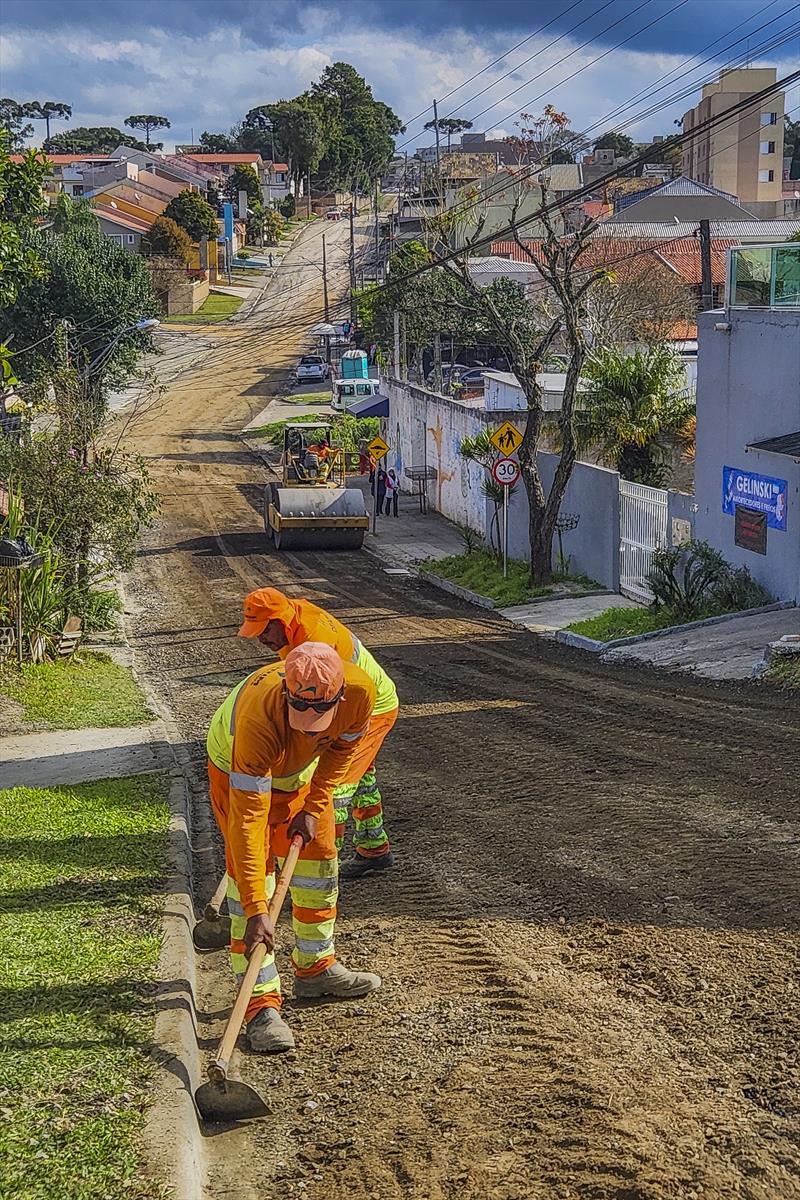 Obras de pavimentação da Rua José Serrato, no Boa Vista. Curitiba, 29/08/2023. Foto: Pedro Ribas/SMCS