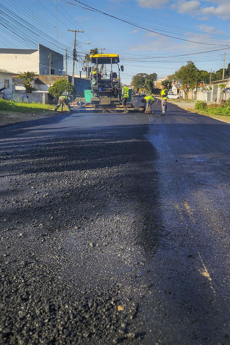 Obras de pavimentação da Rua Diogo Mugiatti, no Boqueirão. Curitiba, 29/08/2023. Foto: Pedro Ribas/SMCS
