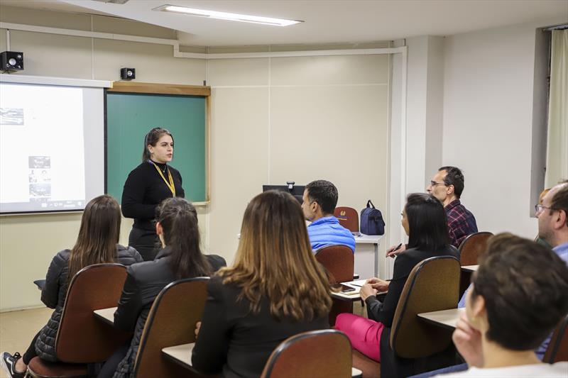 Bom Negócio tem vagas abertas para curso de gestão para empreendedores de Curitiba. Foto: Hully Paiva/SMCS
