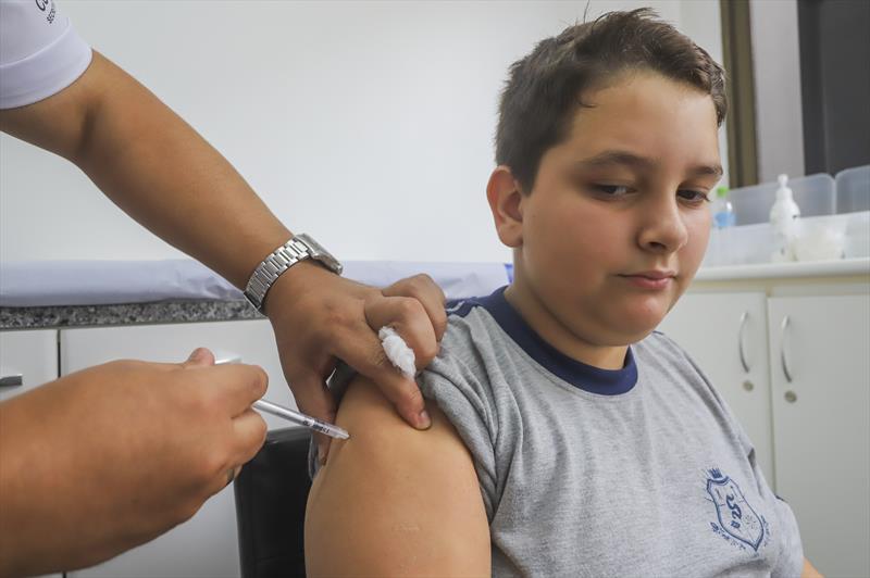 Saúde de Curitiba concentra vacinação anticovid de bebês e adolescentes em dez unidades. Foto: Ricardo Marajó/SMCS