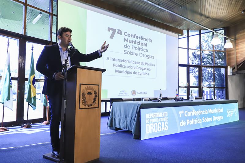 Abertura da 7a. Conferência Municipal de Políticas Sobre Drogas, no Salão de Atos do Parque Barigui. Na imagem, Thiago Ferro, Diretor do Departamento de Política sobre Drogas. 
Curitiba, 04/09/2023.
Foto: José Fernando Ogura/SMCS.