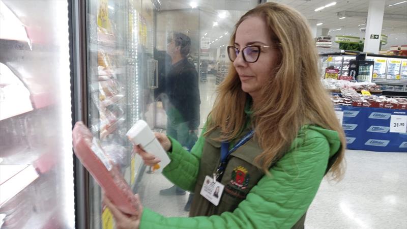 Vigilância Sanitária de Curitiba alerta para novas exigências na rotulagem de alimentos embalados.
Foto: Divulgação