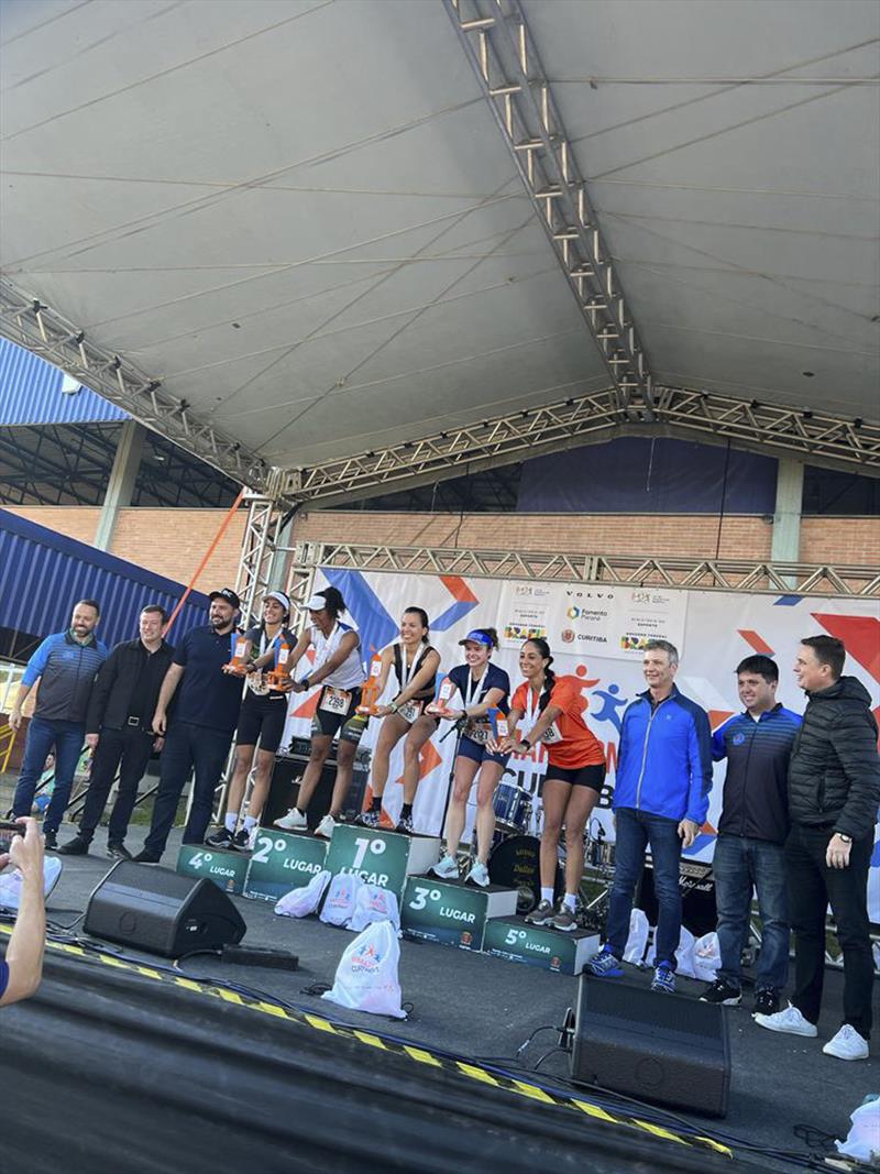 Maratona Carbono Zero com largada na Associação Volvo Viking na CIC. Premiação meia maratona masculino e feminino -  Curitiba, 17/09/2023 - Foto: DIvulgação
