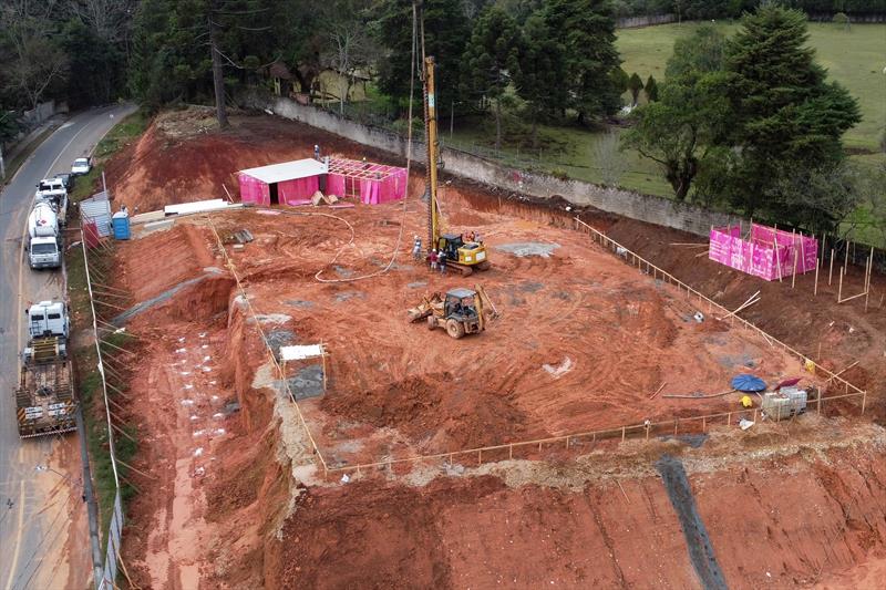 Obras para construção do CMEI Conjunto Aroeira, no Santa Cândida. Foto: Luiz Costa/SMCS