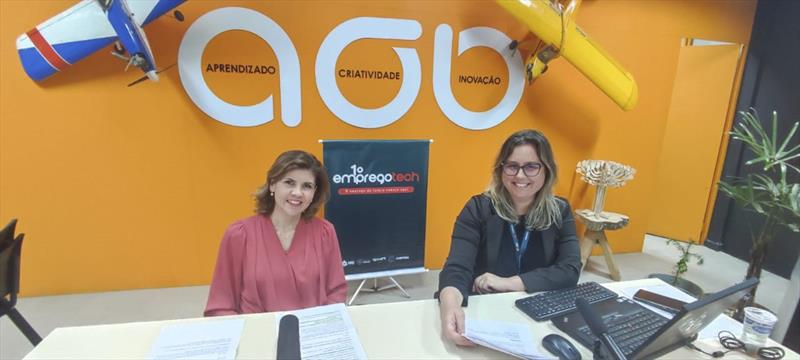 Live com a psicóloga Fernanda Cristina Sacoman e a gerente do 1° Empregotech, Maristela Dumas. Foto: Andre Wormsbecker