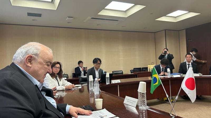 Reunião técnica do prefeito Rafael Greca na prefeitura de Himeji.
Foto: Divulgação