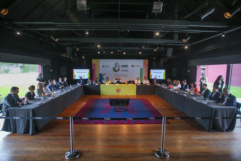 Primeiro dia do Congresso Executivo da Associação Internacional das Cidades Educadoras (Aice) no Memorial Paranista -  Curitiba, 23/10/2023 - Foto: Daniel Castellano / SMCS