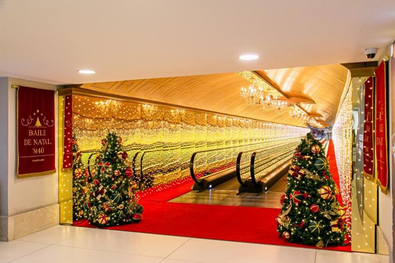 Shoppings de Curitiba entram no clima do Natal com decorações encantadoras.
 - Na imagem, Shopping Mueller.
Foto: Divulgação