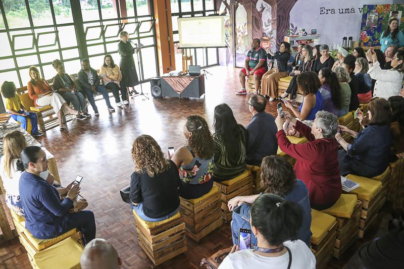 Roda de conversa e debate educação antirracista em Curitiba.Curitiba, 20/11/2023.Foto: Luiz Costa /SME.