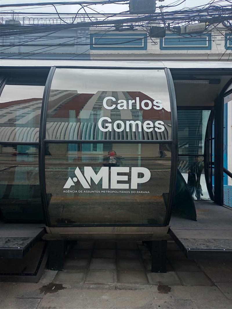 Ampliada, estação-tubo Praça Carlos Gomes será reativada nesta terça-feira em Curitiba. Foto: Divulgação