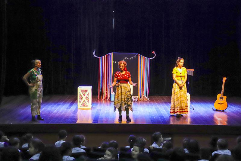 Apresentação da peça “As Três Marias na Cidade do Esquecimento”, no Memorial de Curitiba. Curitiba, 20/11/2023. Foto: Hully Paiva/SMCS