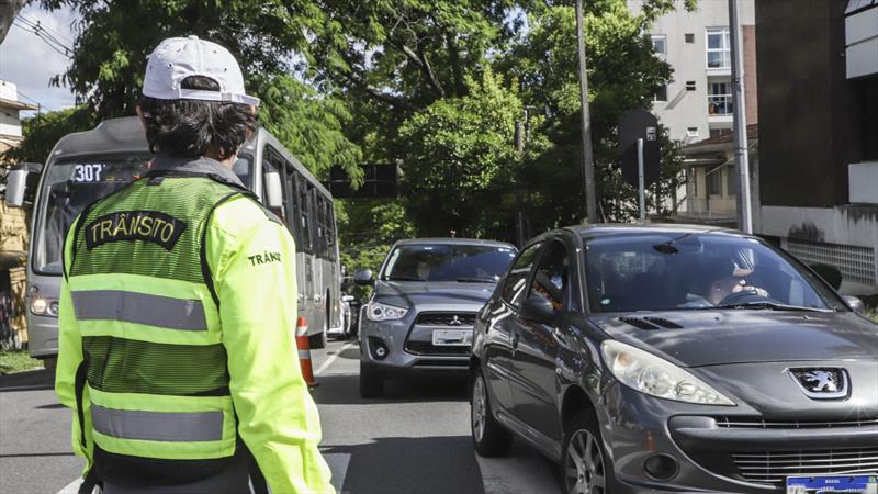 Trânsito e linhas de ônibus em Curitiba sofrem alterações para a 4ª Corrida e Caminhada dos Amigos do HC. Foto: Hully Paiva/SMCS