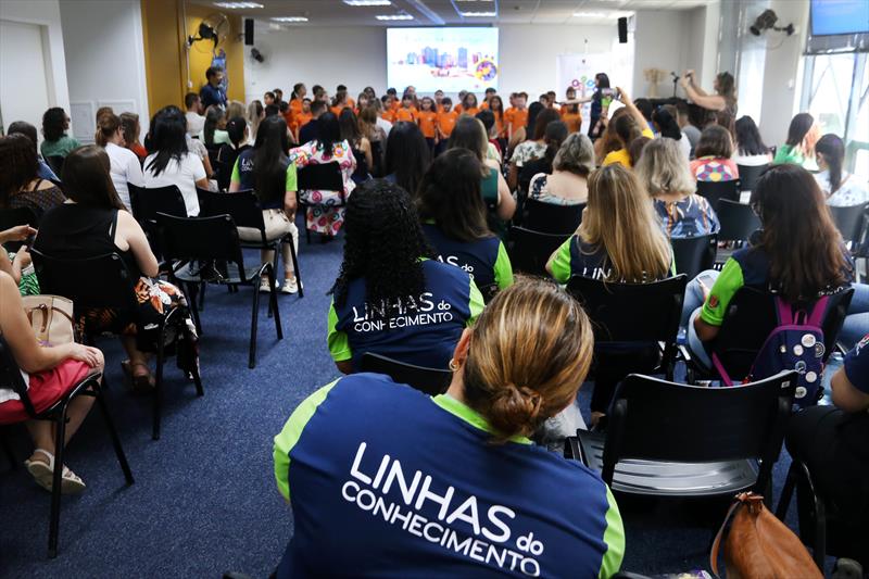 Seminário do Linhas do Conhecimento na SME.
Curitiba 01/12/2023.
Foto: Luiz Costa /SME.
