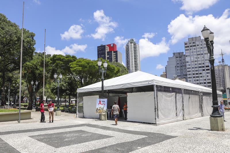 Dia Mundial da Luta contra a Aids na praça Rui Barbosa. Curitiba, 01/12/2023. Foto: Hully Paiva/SMCS