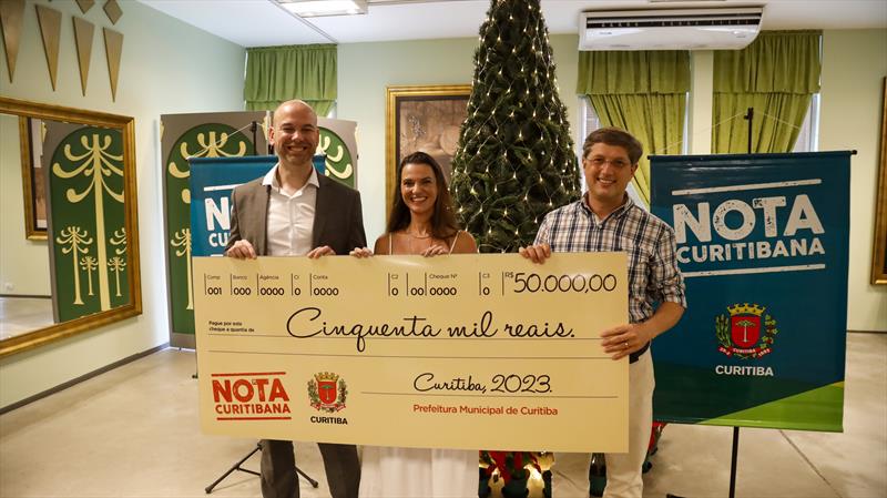 Moradores de Santa Felicidade, Capão Raso e Mossunguê levam prêmios do Nota Curitibana. 
Curitiba, 07/12/2023. 
Foto: Rafael Silva