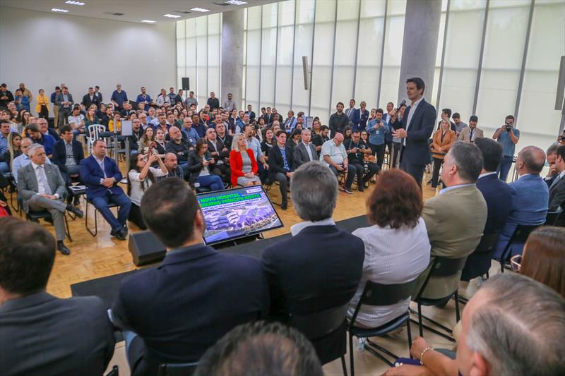 Vice-prefeito Eduardo Pimentel, participa da cerimônia de expansão do Complexo Pequeno Príncipe. Curitiba, 11/12/2023. Foto: Valdelino Pontes