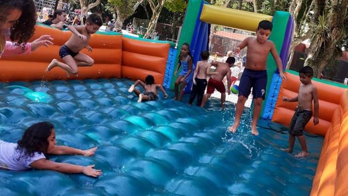 Verão Curitiba 2023 começa com muitos jogos e diversão.
Divulgação/SMELJ