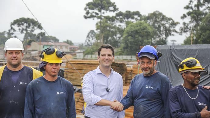 Prefeito em exercicio Eduardo Pimentel visita as obras do bairro novo da Caximba - Curitiba, 30/01/2023 - Foto: Daniel Castellano / SMCS