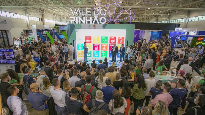 Smart City Expo Curitiba 2022. Stand do Vale do Pinhão - Curitiba, 24/03/2022 - Foto: Daniel Castellano / SMCS