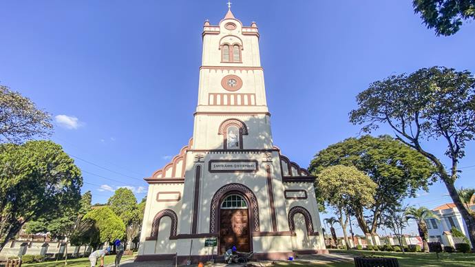 Igreja Sant'Ana de Abranches recebe iluminação cênica em LED. Curitiba, 24/05/2023. Foto: Hully Paiva/SMCS