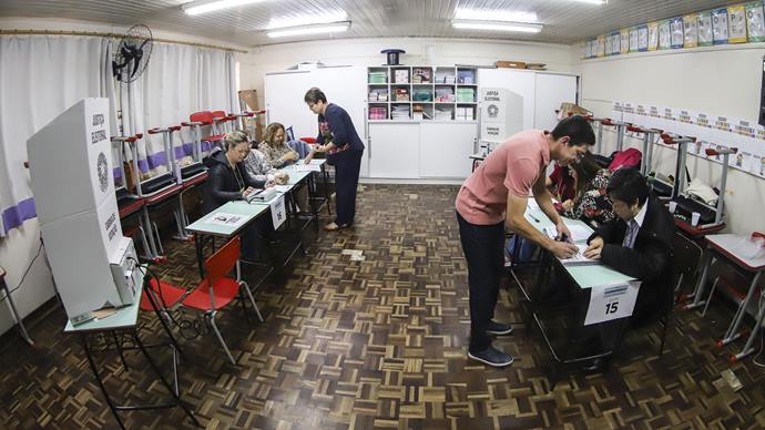 Eleição para conselheiro tutelar teve aumento de 58% no número de eleitores em Curitiba.
Curitiba, 01/10/2023.
Foto: José Fernando Ogura/SMCS